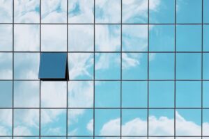 Webinar - building clouds facade glass panels 412842 - TN
